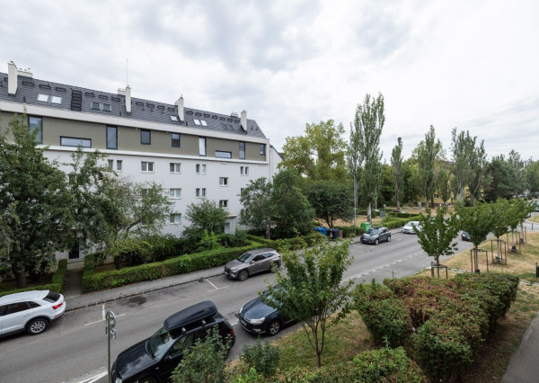 PREDAJ ! VÝHODNÝ 3 IZB. BYT  S LODŽIOU A BALKÓNOM V RAČI